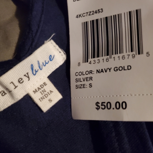 Nice Pants Suit - Picture 3 of 4